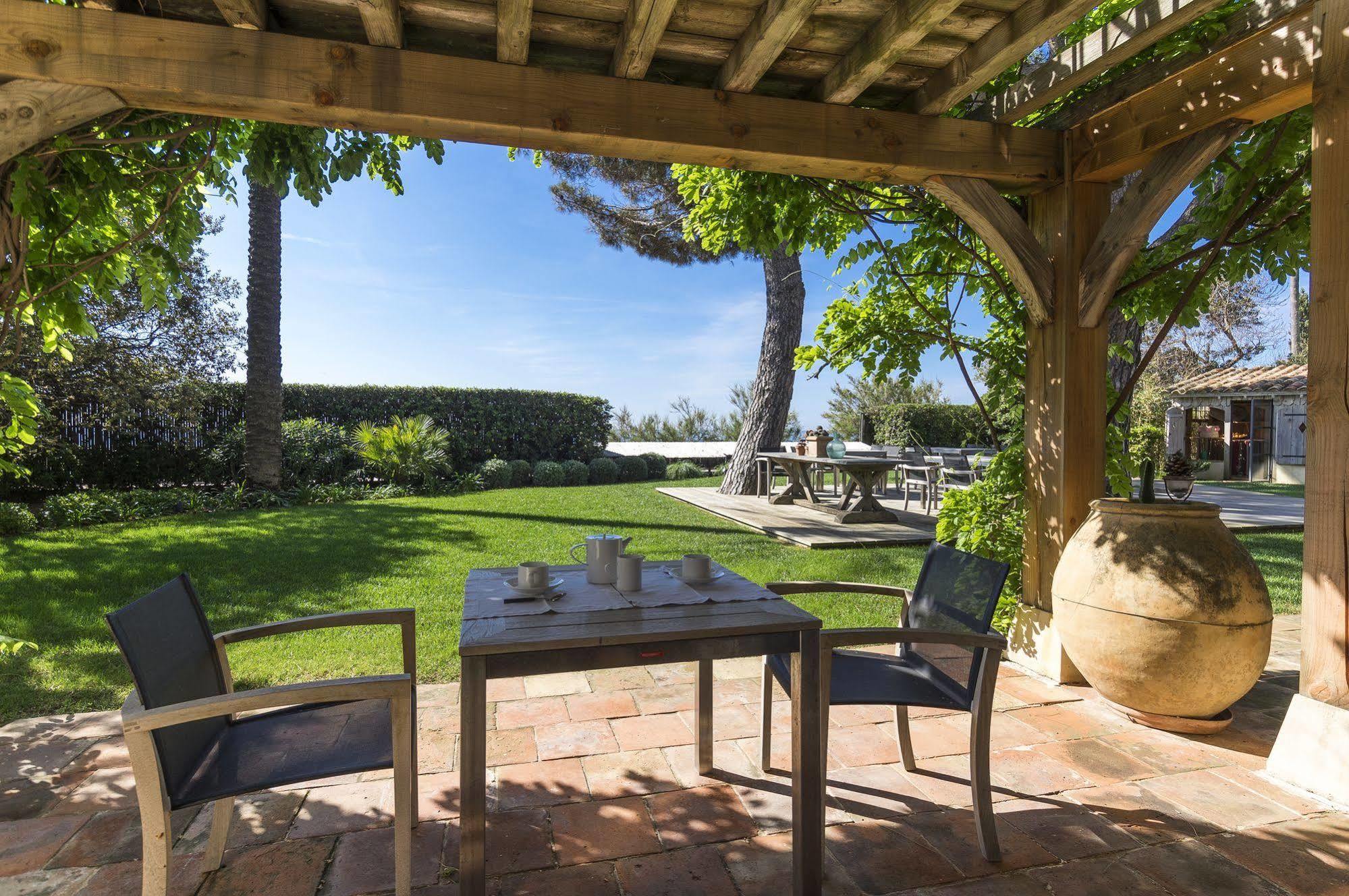 Chateau De Sable Guest House Cavalaire-sur-Mer Exterior foto