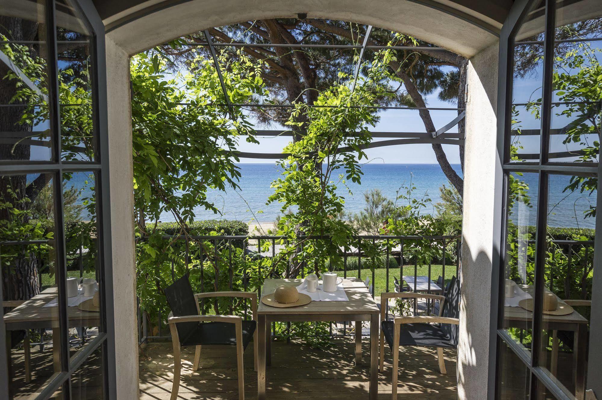Chateau De Sable Guest House Cavalaire-sur-Mer Exterior foto